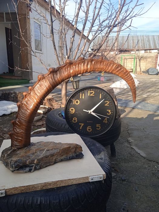 Часы ручной работы