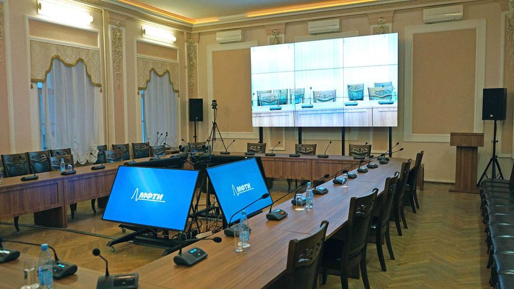 Видеоконференция, аудиоконференция, лингафонное оборудование.