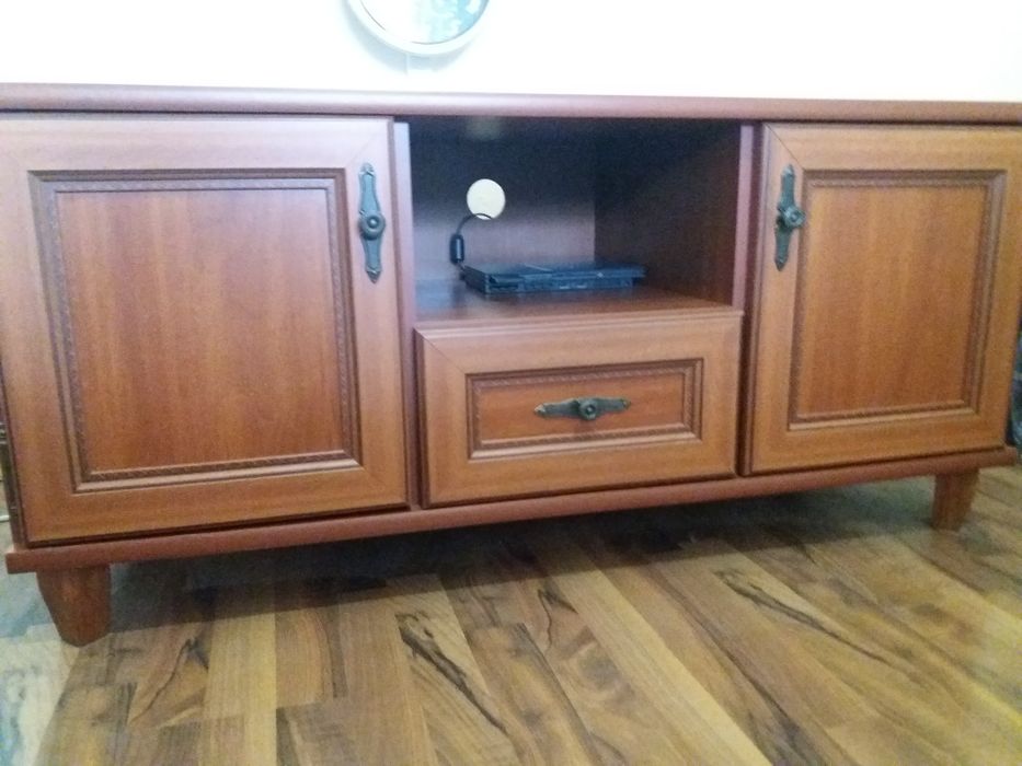 Тумба под телевизор