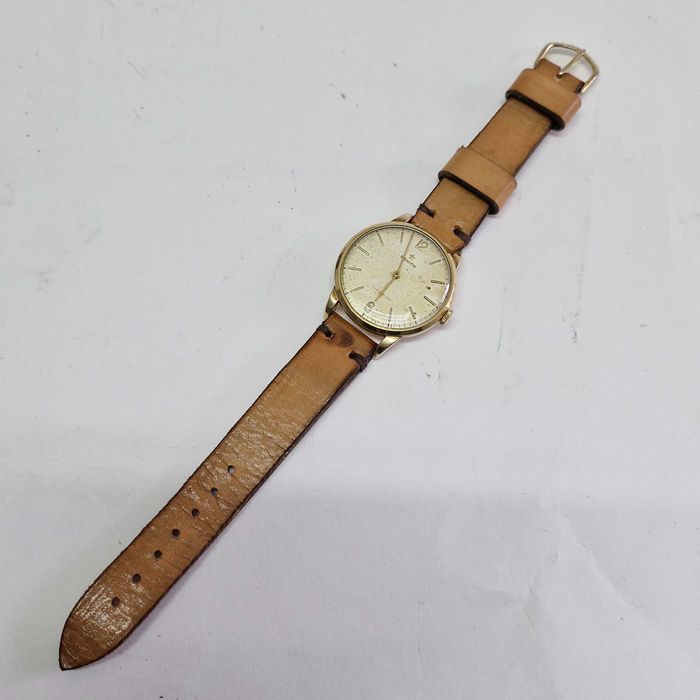 Liquid Money vinde - Ceas vintage Zenith Stellina 35mm