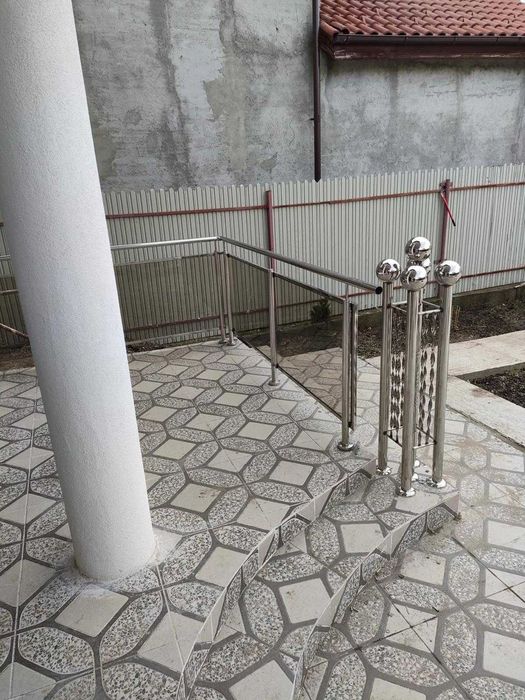 Balustrada de sticla cu inox