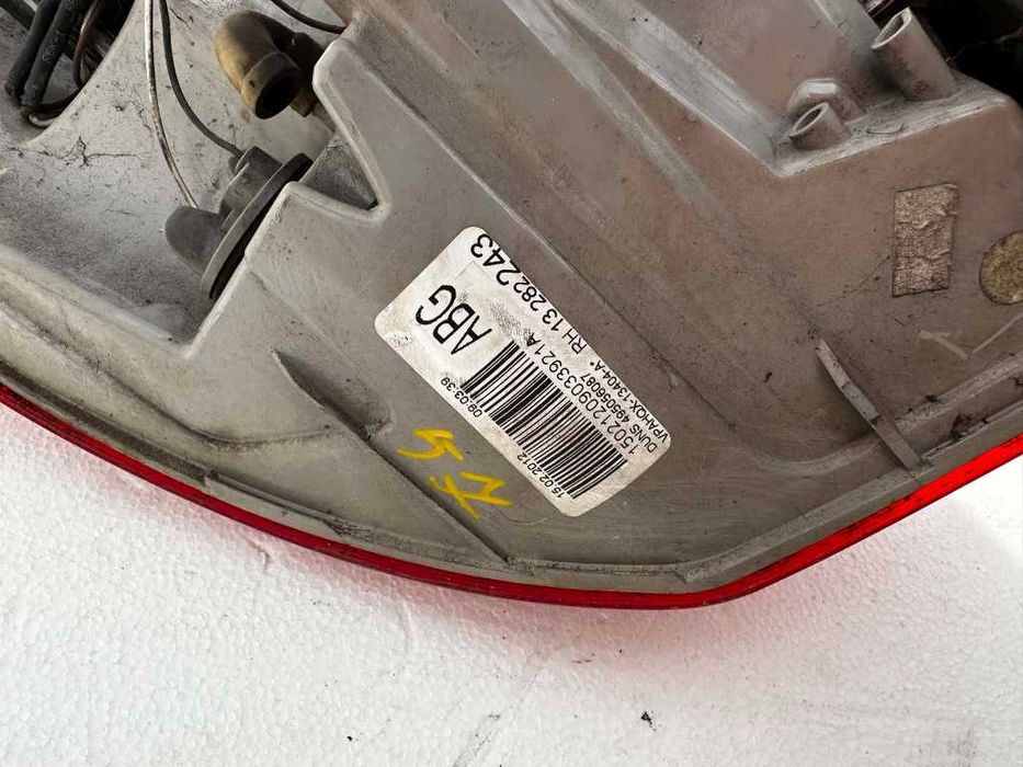 Tripla Lampa Stop Dreapta Aripa Caroserie Opel Astra J Caravan Combi Break 2009 - 2016 Cod 13282243