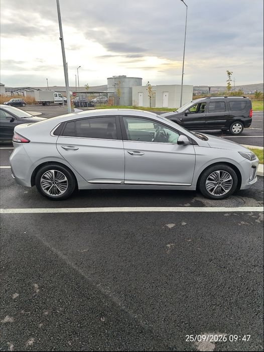Hyundai Ioniq Plug-In Hybrid Exclusive 11/2021 | Nivel de echipare Top-Exclusive | Consum 1.1l/100km | 81.600 km