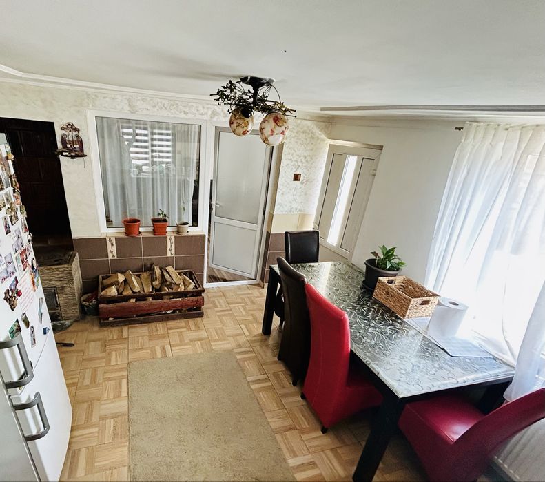 VÂND PROPRIETATE GENEROASĂ tip duplex, 1680 teren total.