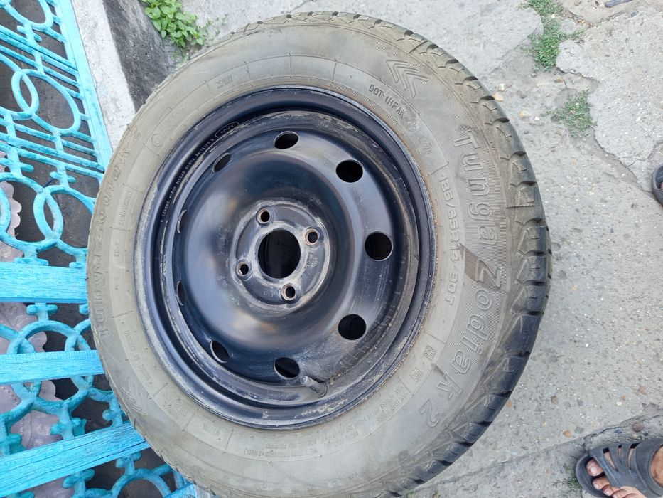 Продам шины с дисками