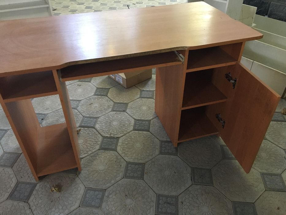 Стол комьютерный