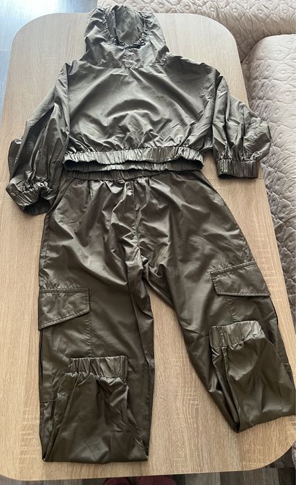 Комлекта е чисто нов.