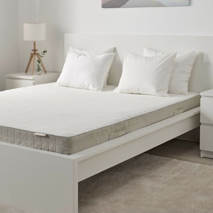 Матрас  для кровати