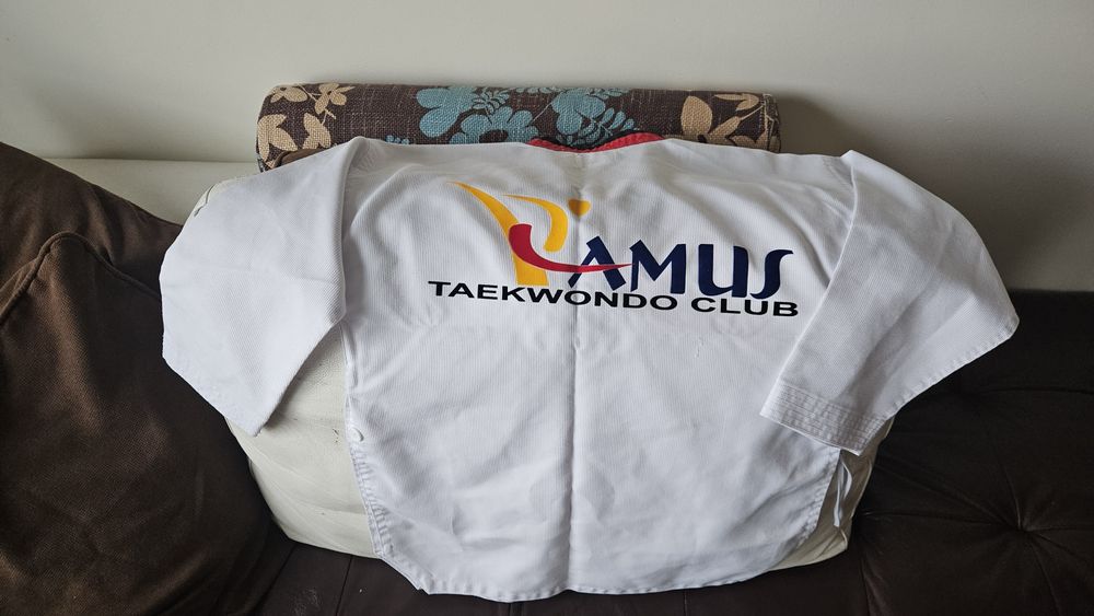 Добок за таекуондо, ръст 150 см, унисекс