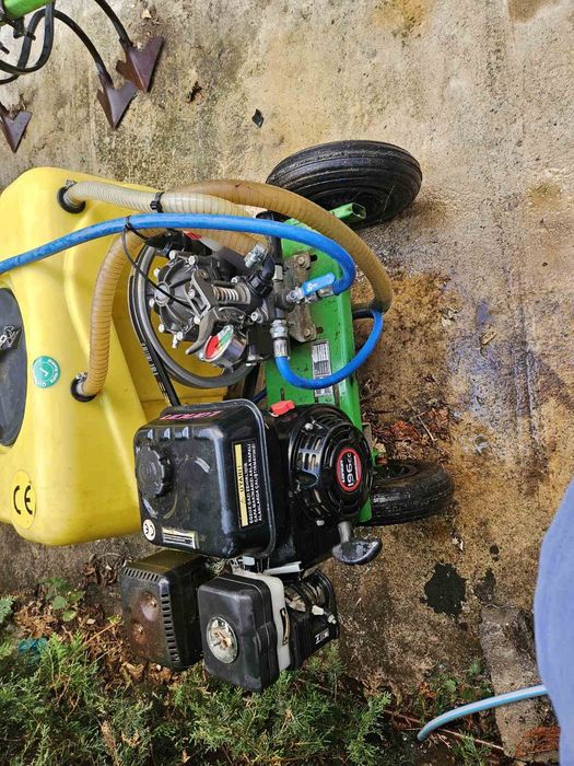 Стационарна пръскачка с бензинов двигател 200л.