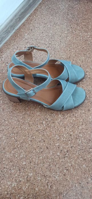 Нови сандали, 41 номер