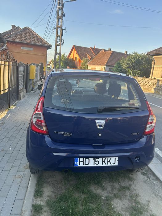 Vând Dacia Sandero 1.2 16V – Perfectă de Oraș și Drum Lung