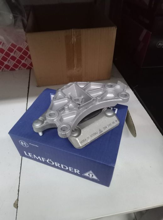 Подушка на АКПП Mercedes