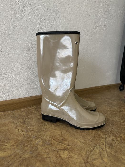 Продам резиновые сапоги 38р