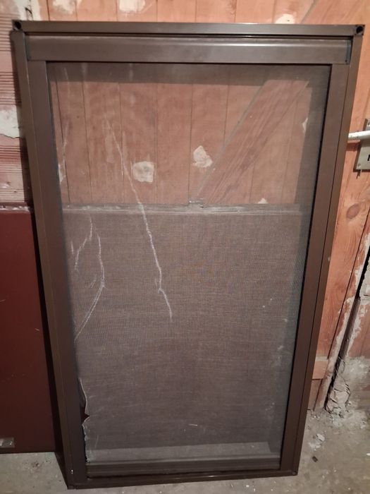 Ролетен комарник алуминиев