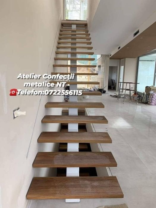 Scari interioare cu trepte din lemn