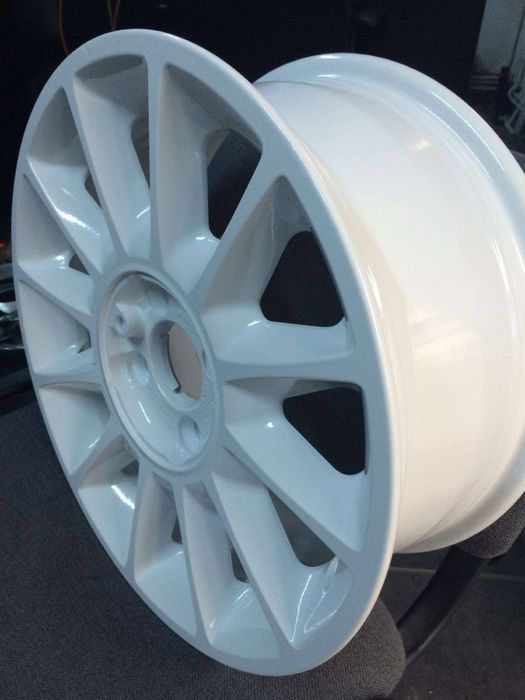 Sablare si vopsire in camp electrostatic