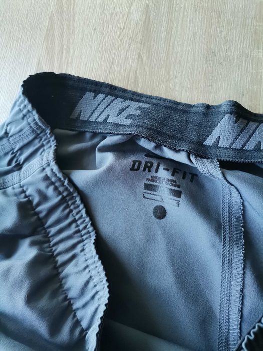 Долнища от Nike  М, L