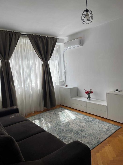 Proprietar inchiriez apartament 3 camere Piata Iancului metrou