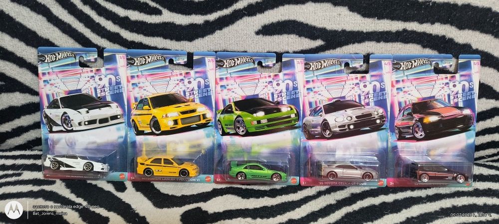 Hot wheels 8 set