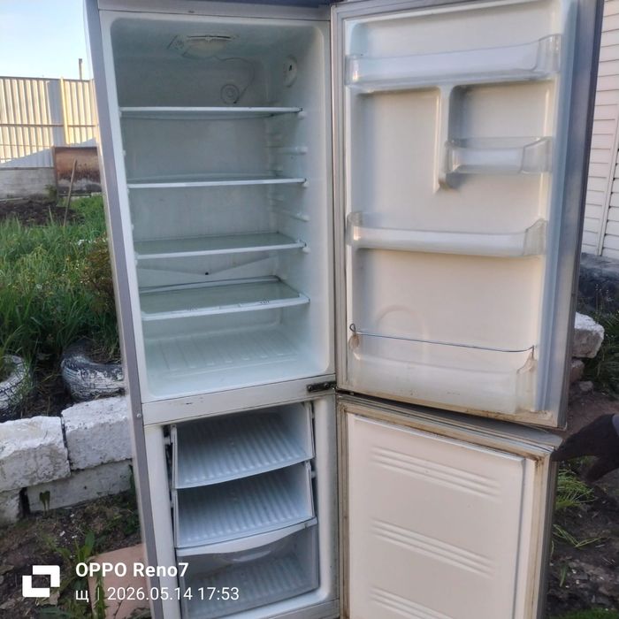 Продам холодильник