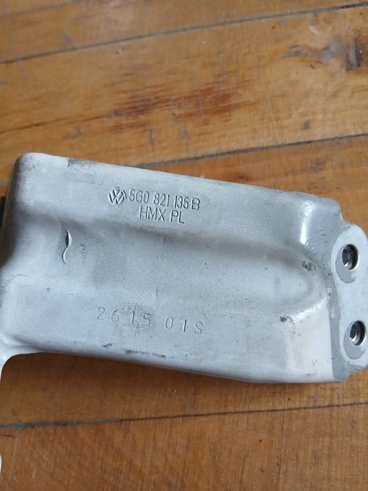 Suport De Fixare Aripa Stanga Volkswagen Golf 7 - > 5G0821135B