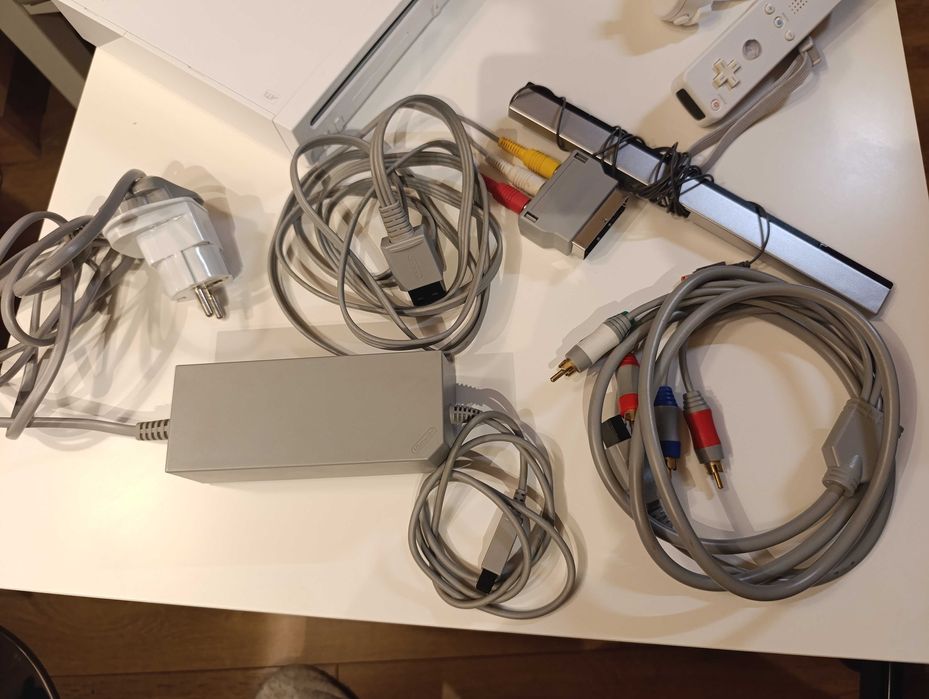 Nintendo Wii Bundle с компонентен видео кабел и класически контролер