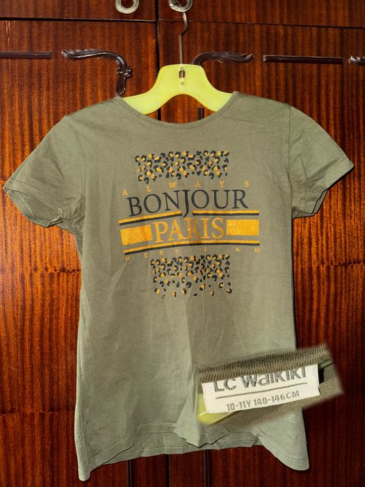 Тениски, размери S/XS - всяка тениска е по 4€