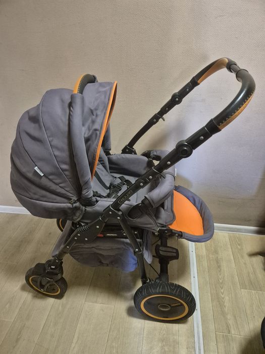 Продам коляску Adamex 3 в 1