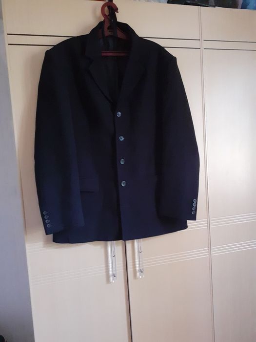 Продам мужские черные пиджаки