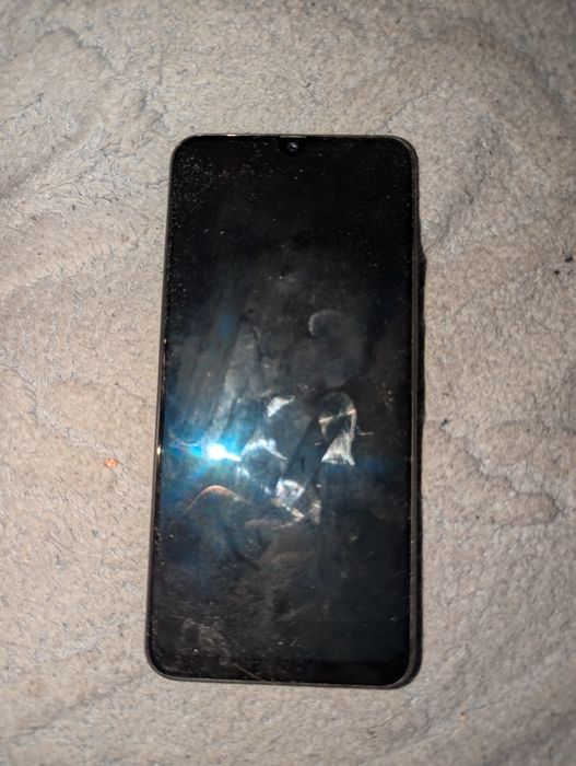 Продам Samsung а50