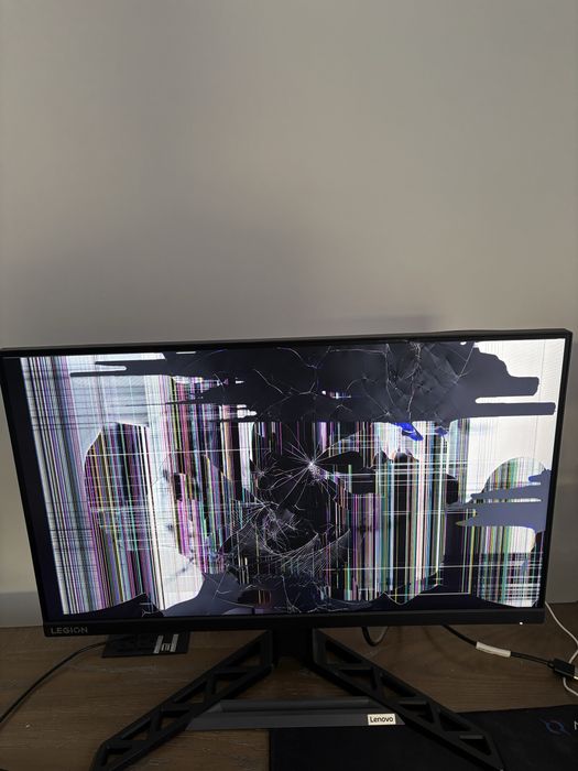 Monitor Lenovo Legion 240Hz Spart!