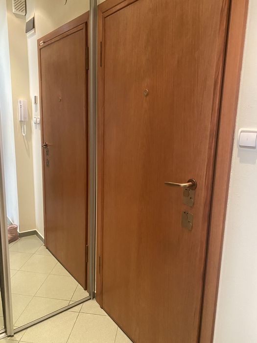 Дава се под наем Четиристаен апартамент в София, Център - 98 кв.м за 969 € - Снимка #3