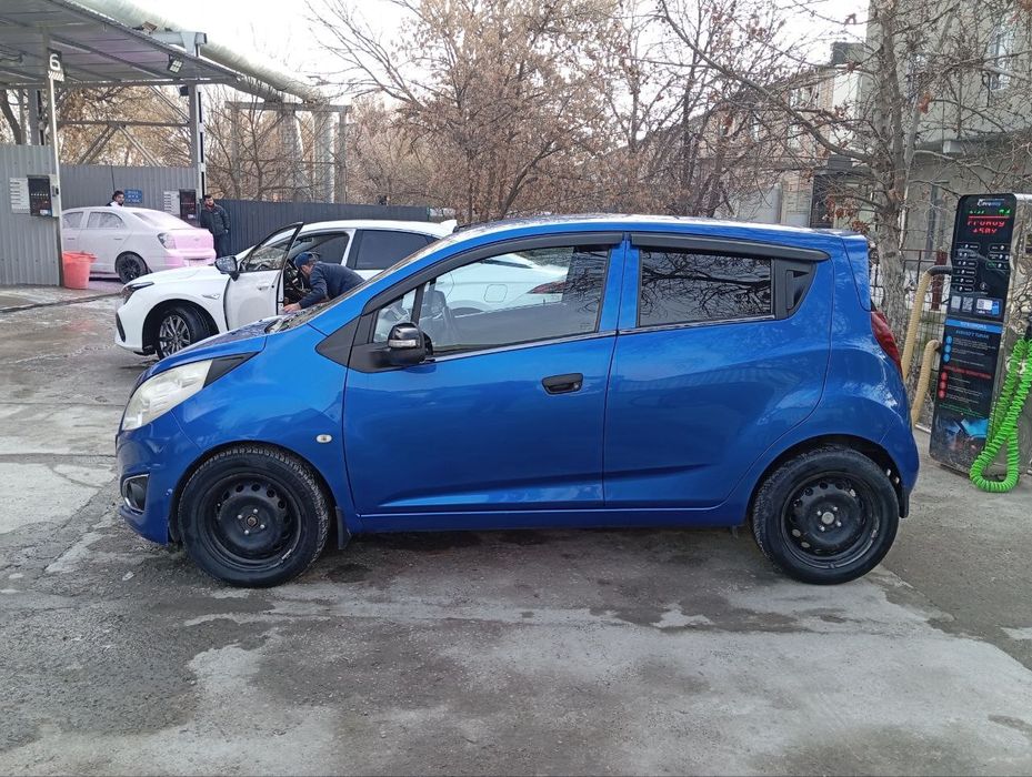 Спарк сотилади продаётся