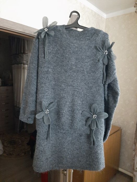 Продам женский костюм