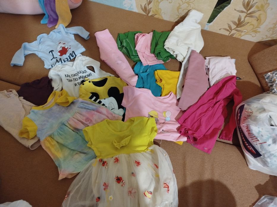Отдам детские вещи за 50 тг