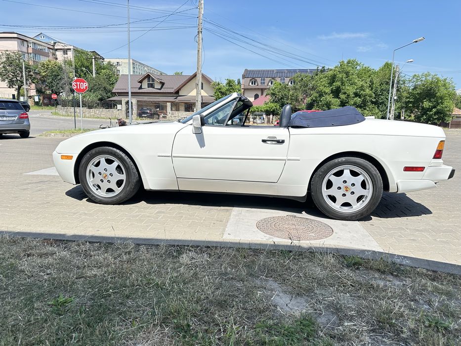 Porsche 944 S2 Cabrio Atestat istoric Reconditionat