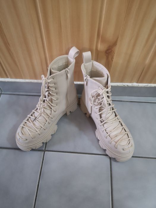 Кожени дамски боти