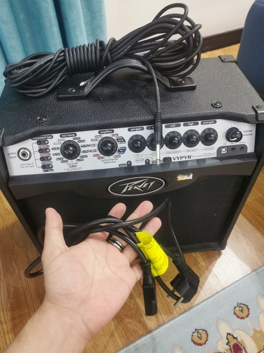 Продам усилитель для гитары Renvey