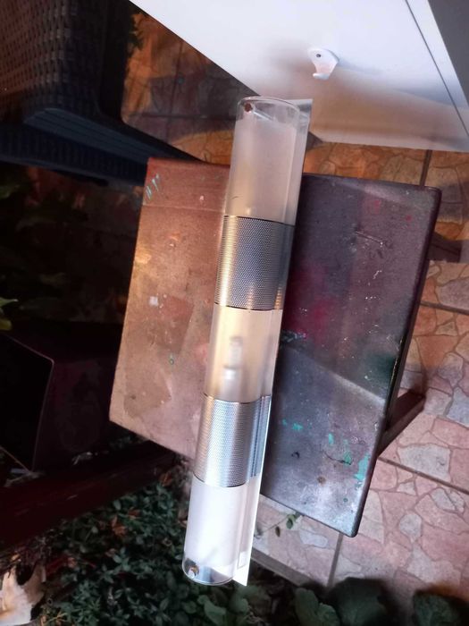 2 bucati corp iluminat 220 V
