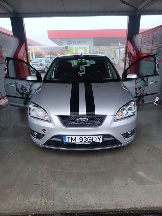 Ford focus 2 din 2005