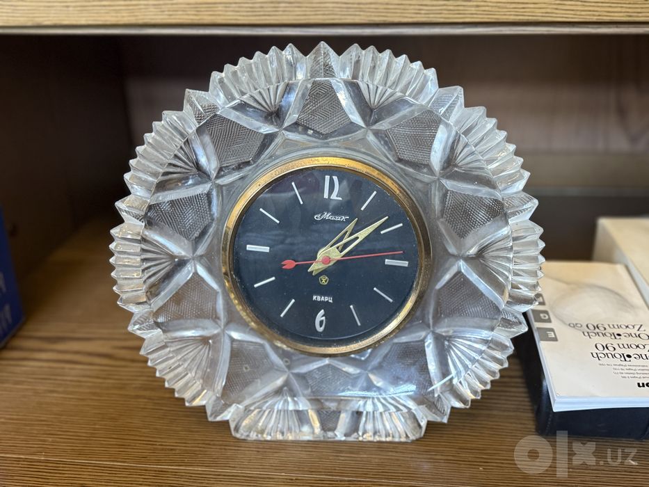 Настольные часы Маяк хрустальные