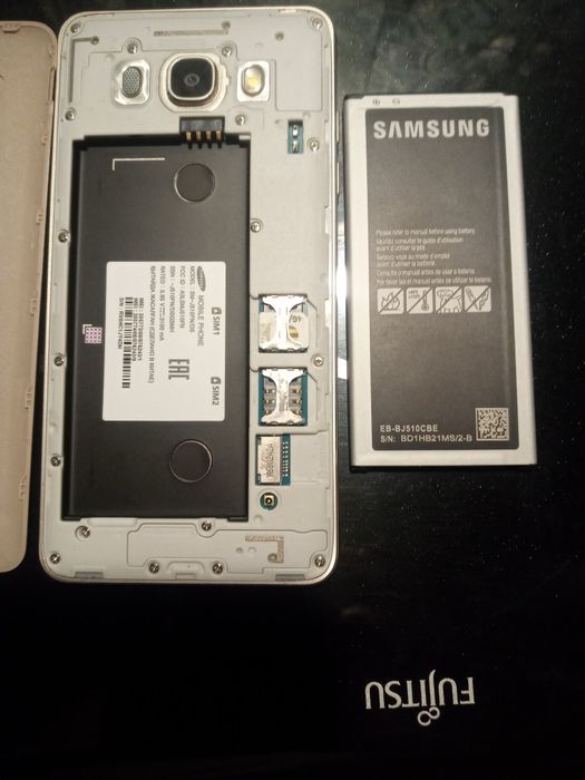 Продам смартфон Самсунг