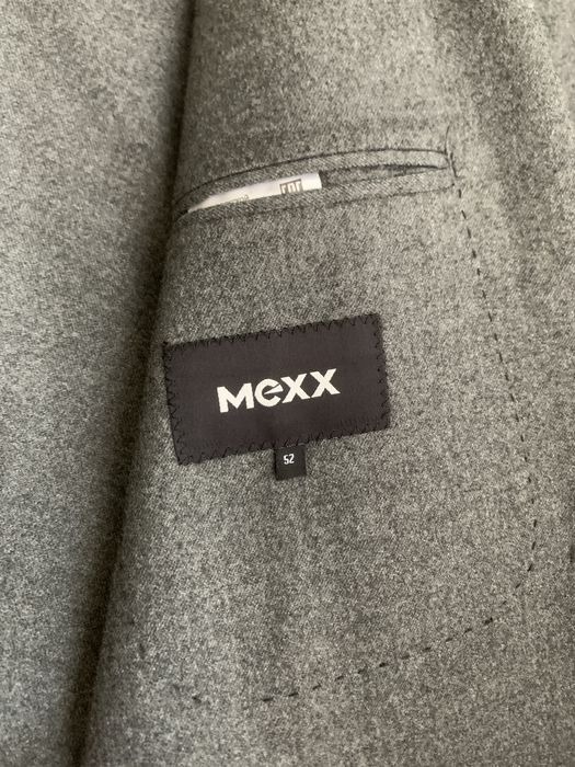 Продам классический костюм mexx