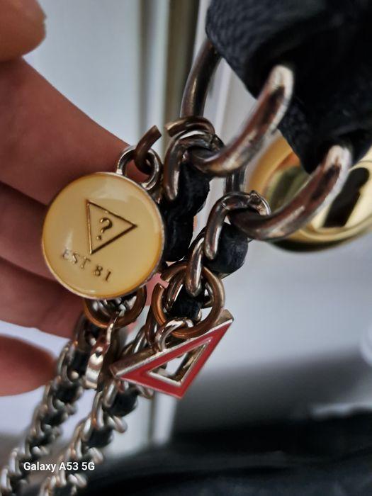 Дамска чанта - Guess