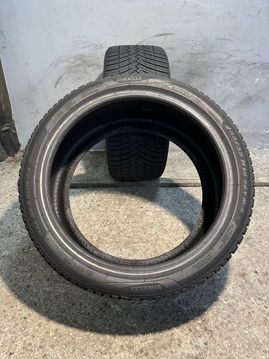 Гуми 255/35/18 PIRELLI Cinturato All Season