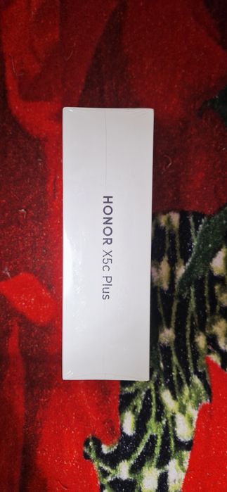 Продам новый телефон