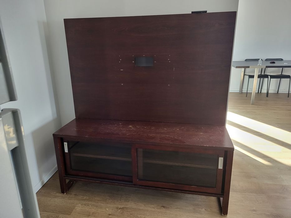 Тумба под телевизор