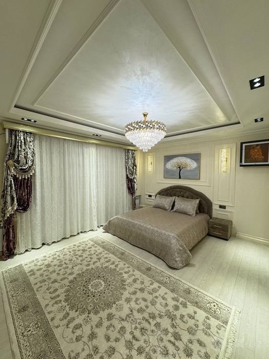Продается 5/7-8/8 200м2+100м2 в ЖК Istiqbol, ор-р: м. Мирзо-Улугбек