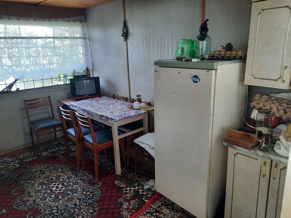 Продаётся дача. Адрес Город Паркент, навбохор